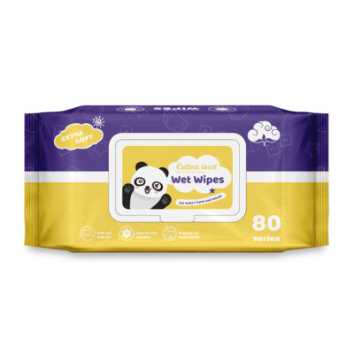 Soft organic baby wipes for gentle baby cleaning