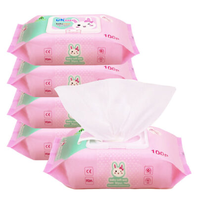 Soft organic baby wipes for gentle baby cleaning
